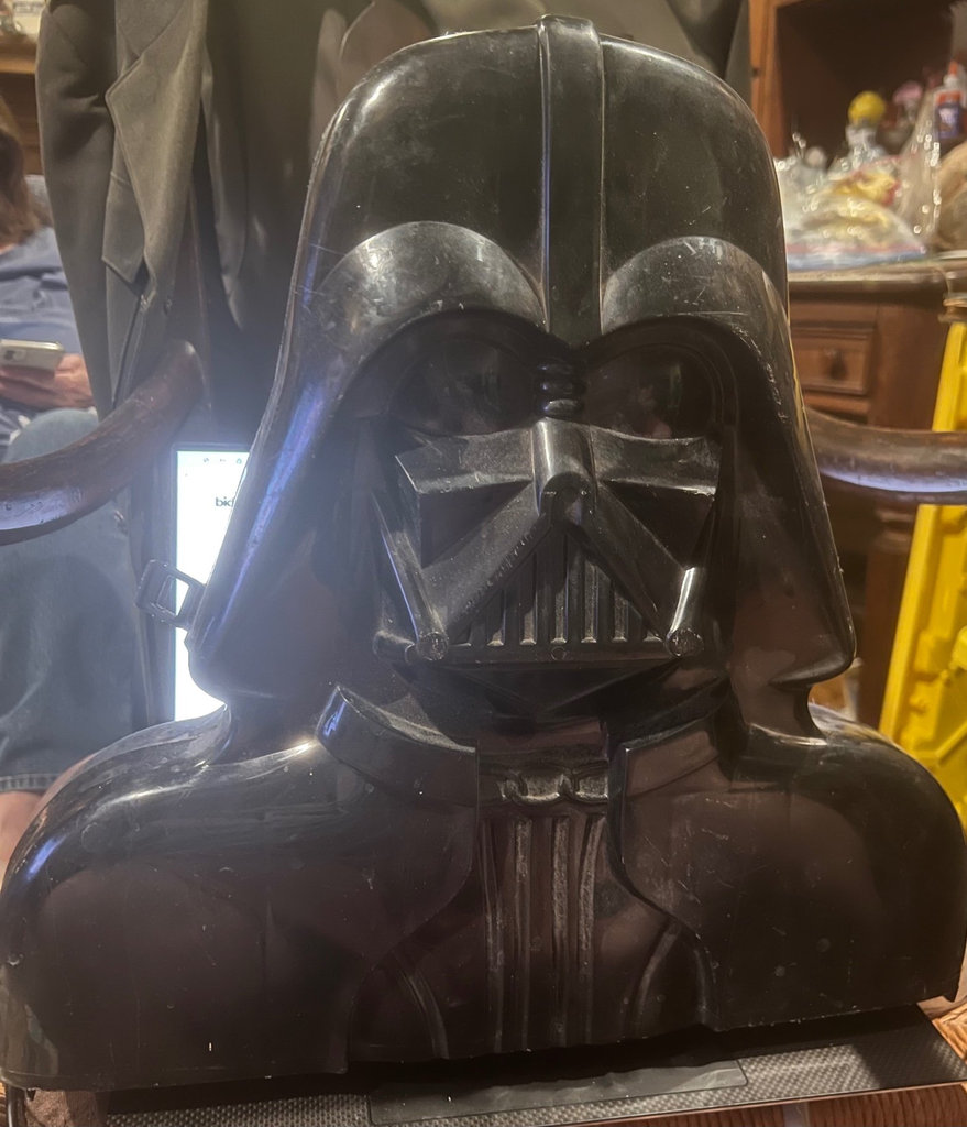 Darth Vader Star Wars Carrying Case 4” Figures - image 1 of 8
