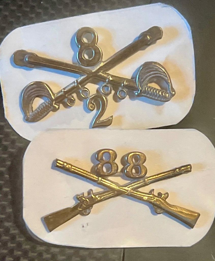 WWII - Vietnam US Army Collar and Hat pins - image 5 of 5