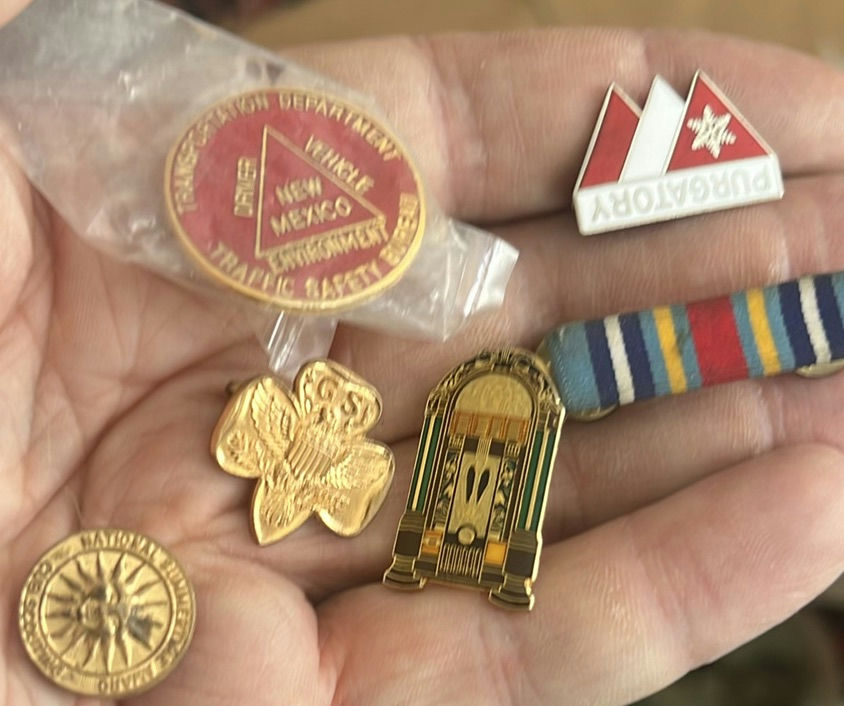 Lot Of World War II & Civilian Emblems US - image 5 of 8