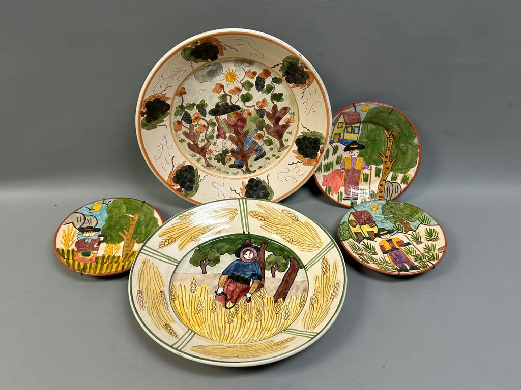 Signed Pirraca Redondo Portugal Earthenware - image 1 of 12