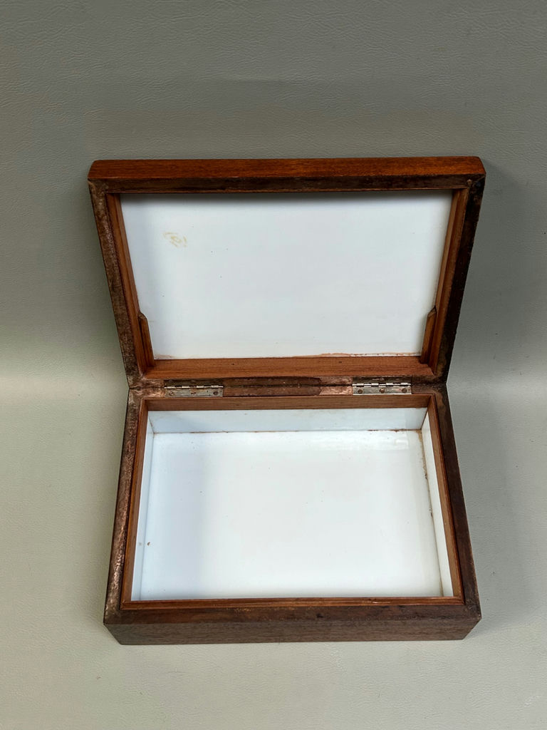 Antique Humidor Box with Milk Glass Lining - image 2 of 7