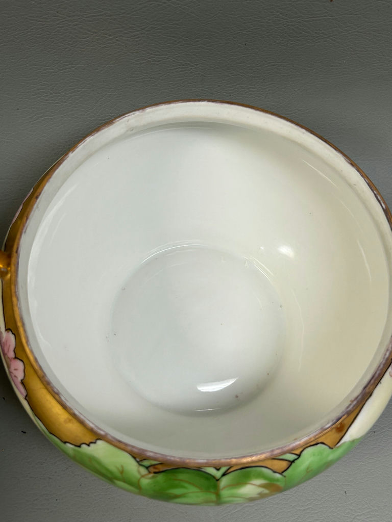 Biscuit Jar, Cups and Saucers  - image 15 of 18