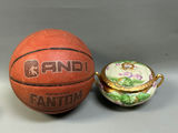 Biscuit Jar, Cups and Saucers  - thumbnail 14 of 18