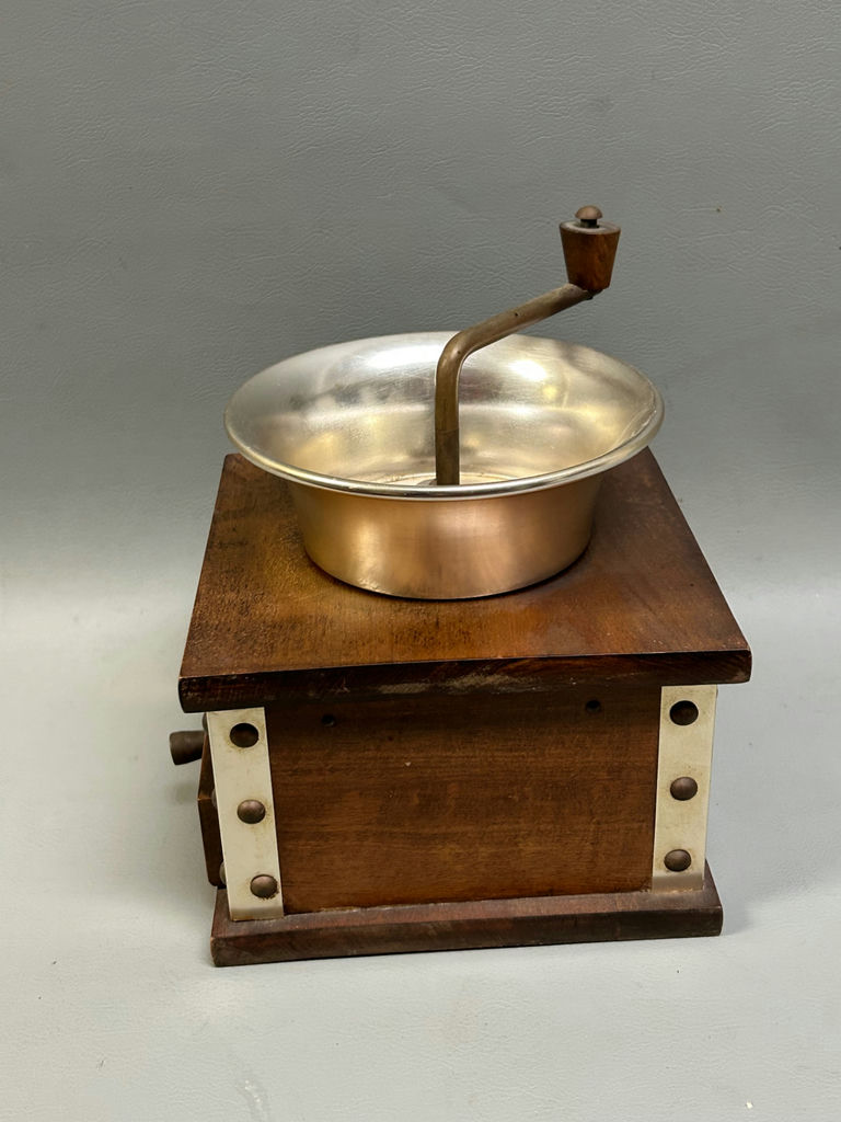 Vintage Crank Lap Coffee Grinder - image 7 of 9