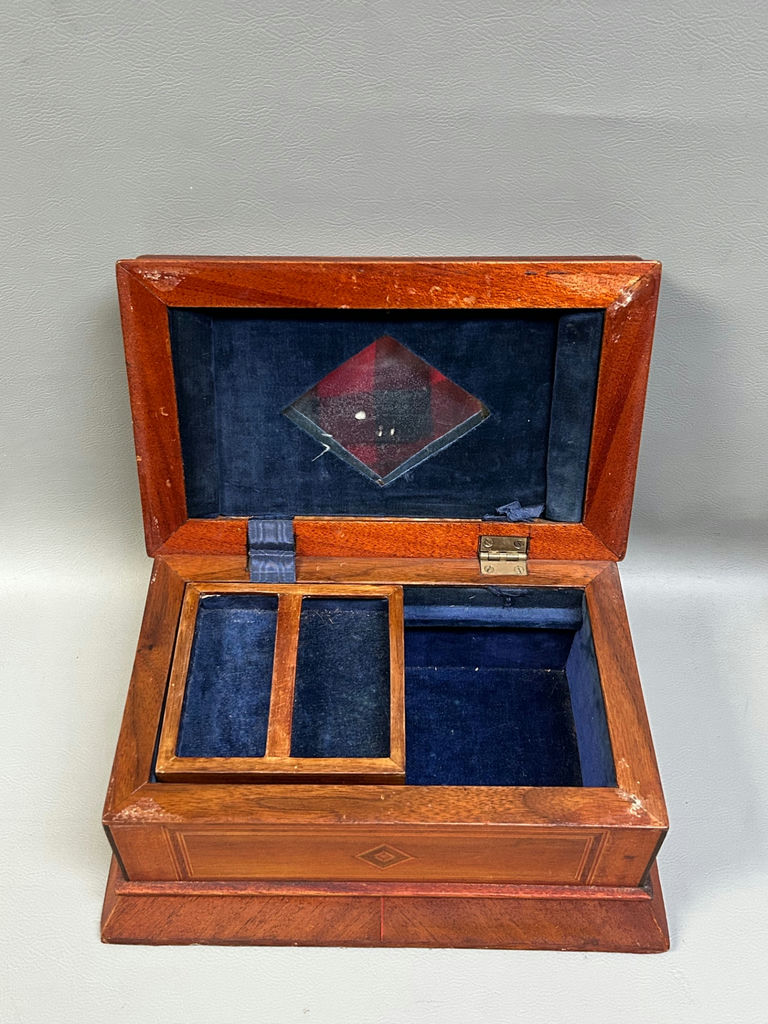 Vintage Inlaid Dresser Box - image 7 of 10