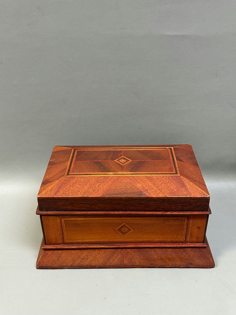 Vintage Inlaid Dresser Box  - image 1 of 10