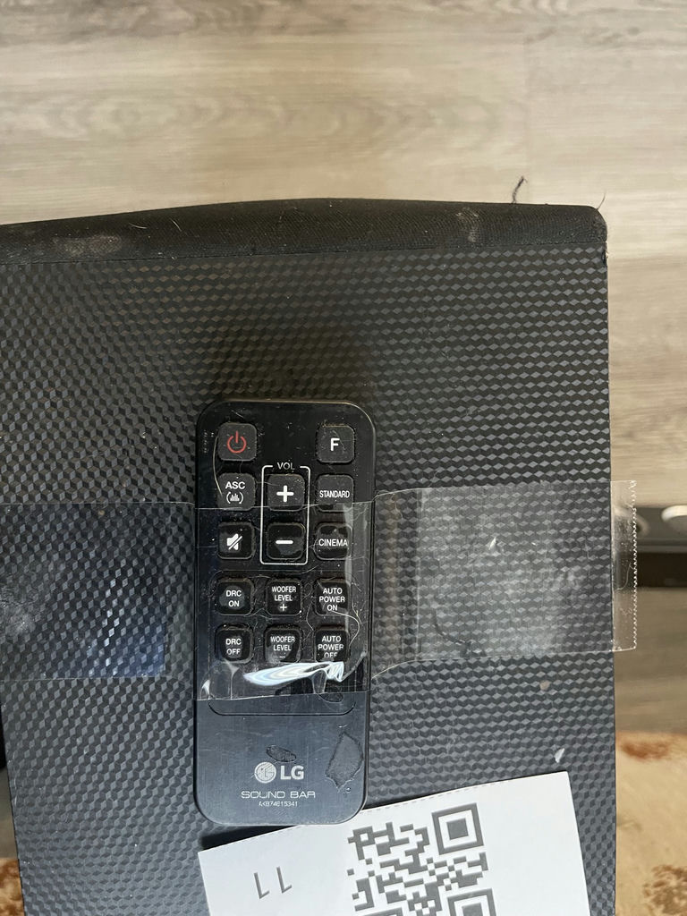 LG Subwoofer And Soundbar - image 3 of 8