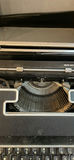 Olivetti Underwood Lettera 33 Portable Typewriter - thumbnail 5 of 7