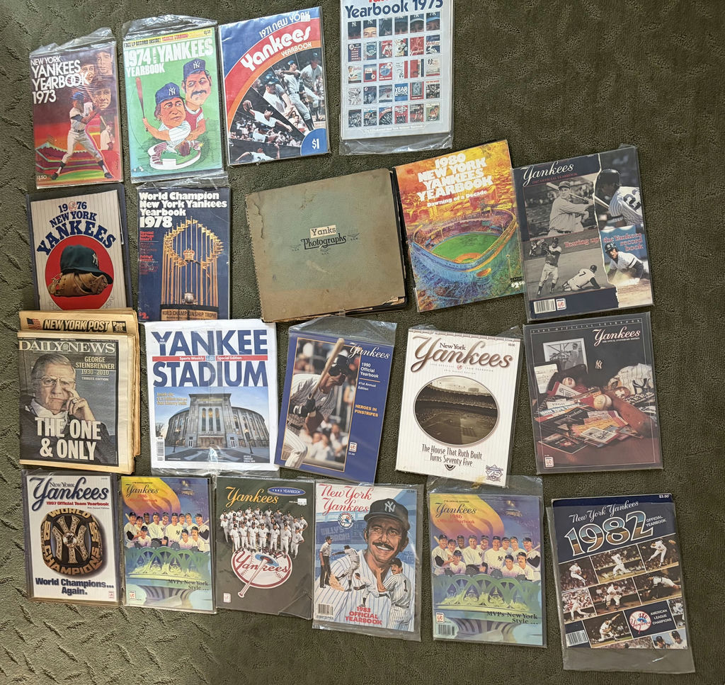 Vintage Lot of New York Yankees Yearbook - image 1 of 7
