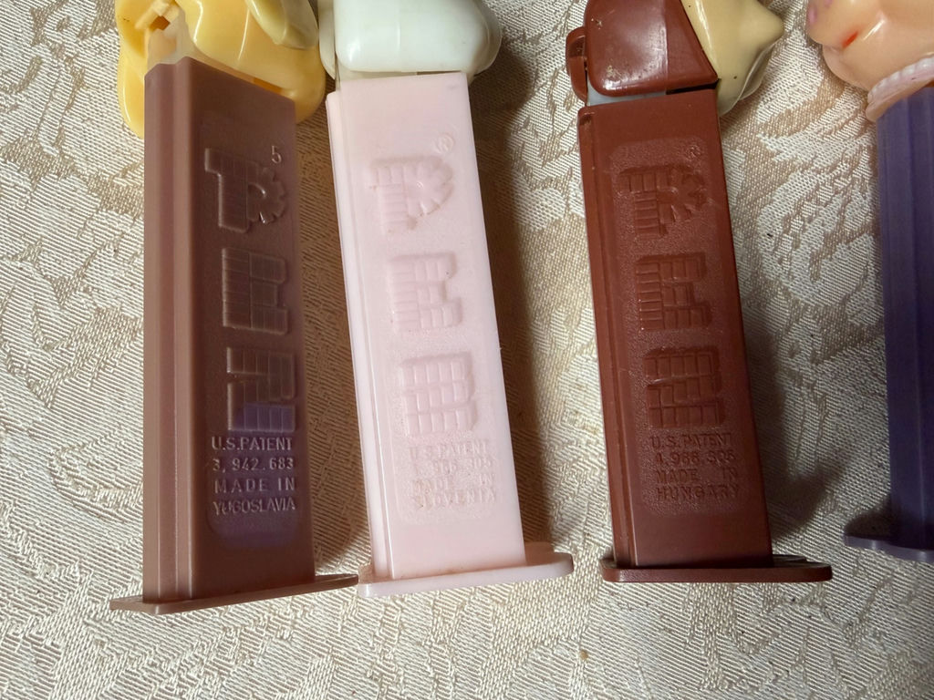6 Vtg Pez Dispensers plus Child’s Dinnerware  - image 3 of 5