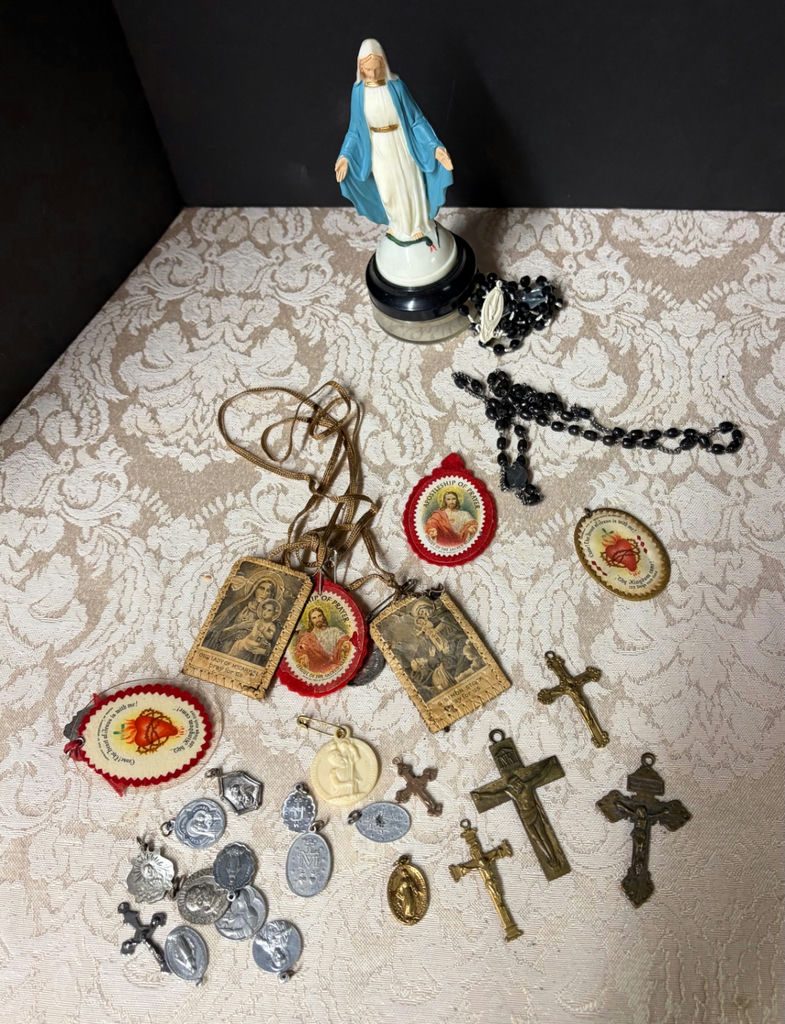Vintage Religious Lot - image 1 of 4