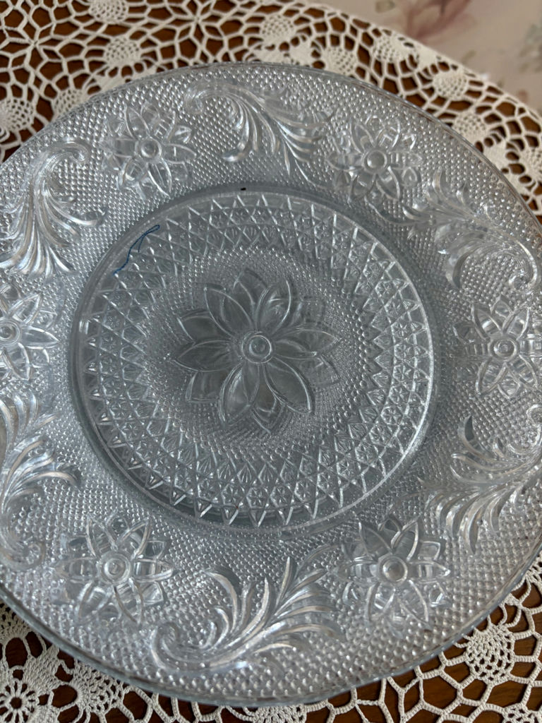 Lot of Vintage Depression Glass Plates - image 2 of 4