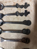 6 Vtg Pez Dispensers plus Child’s Dinnerware  - thumbnail 5 of 5