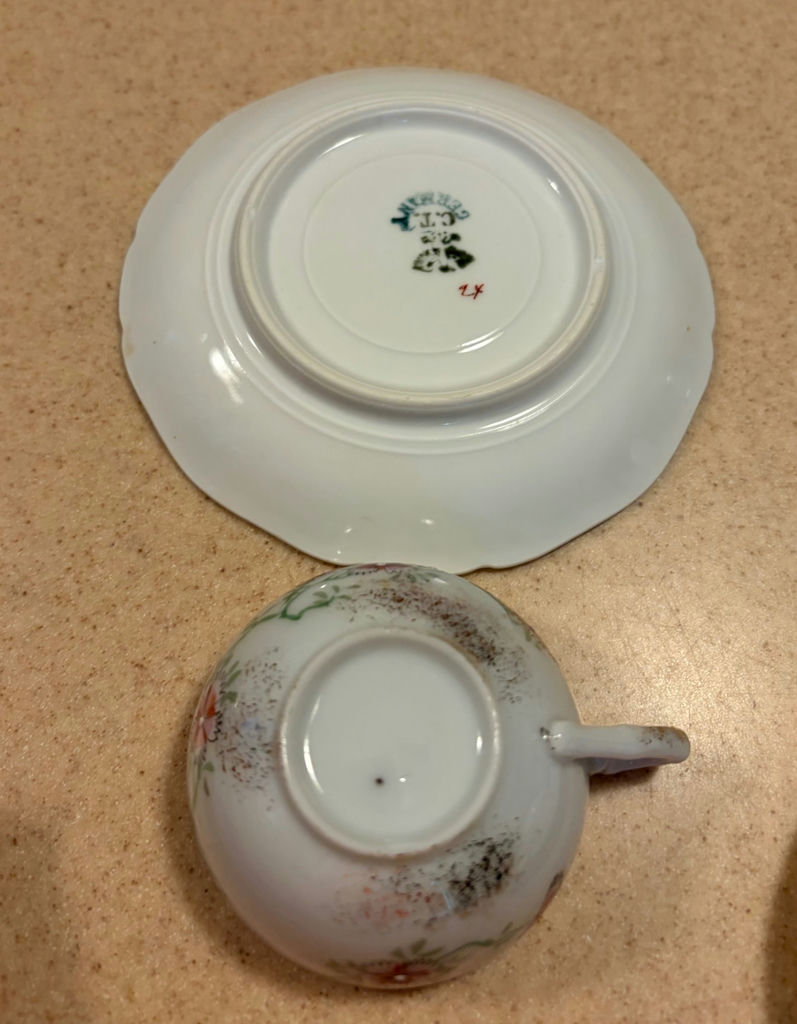 6 Vintage Demitasse Cups and Saucers - image 9 of 9