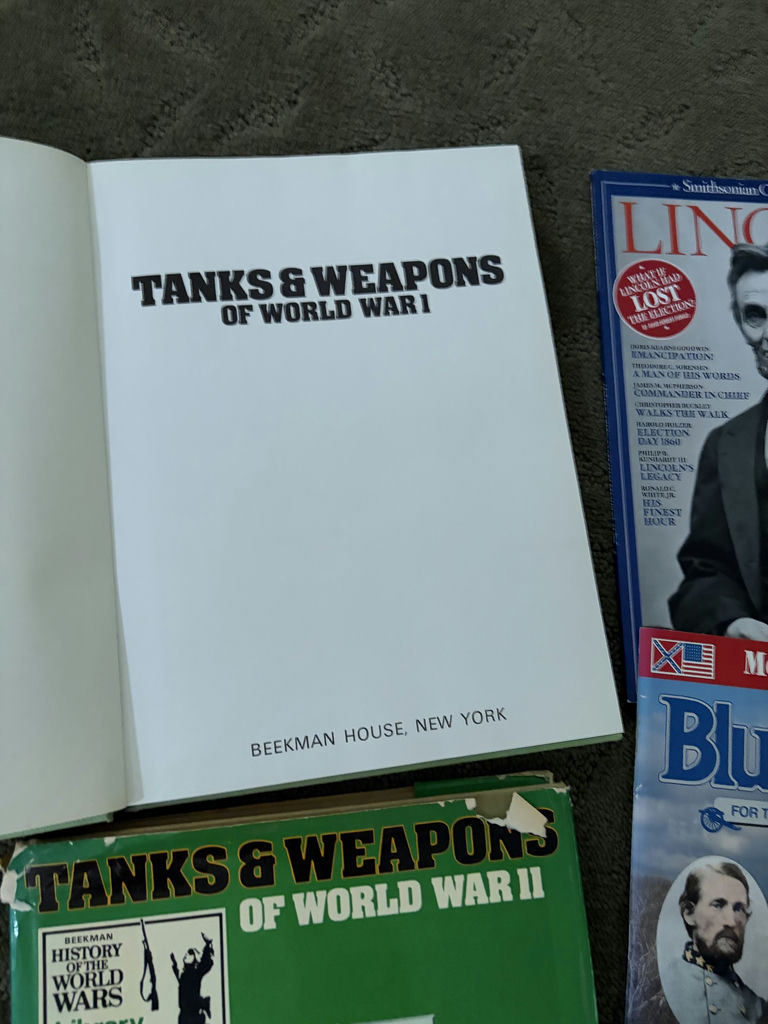 Civil War and World War History Books and Magazines - image 4 of 4