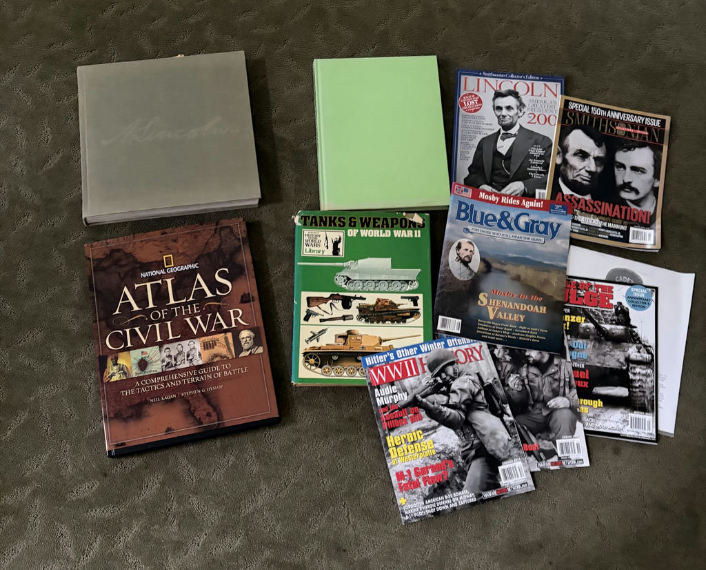 Civil War and World War History Books and Magazines - image 1 of 4