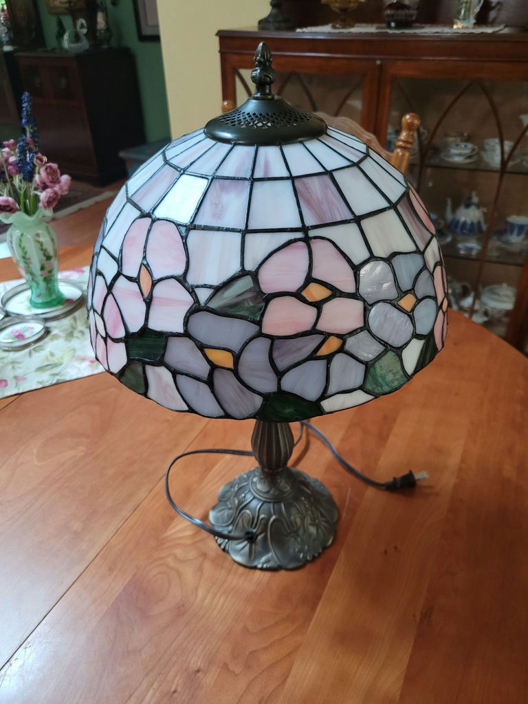 Stained Glass Floral Table Lamp - image 2 of 5