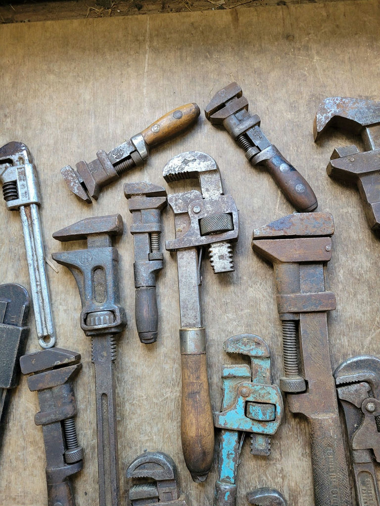 Monkey And Pipe Wrenches - image 4 of 8