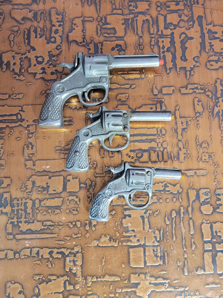 Kenton Antique Cap Guns. Set #1 - image 2 of 5