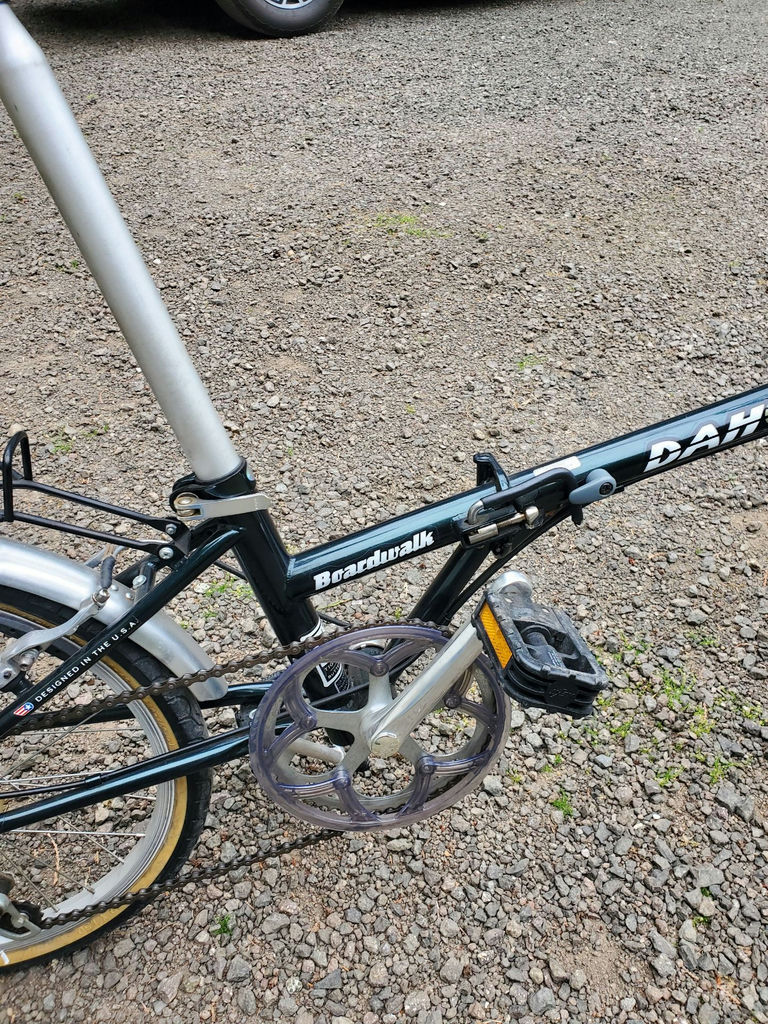 Dahon Boardwalk Folding Bike - image 4 of 7