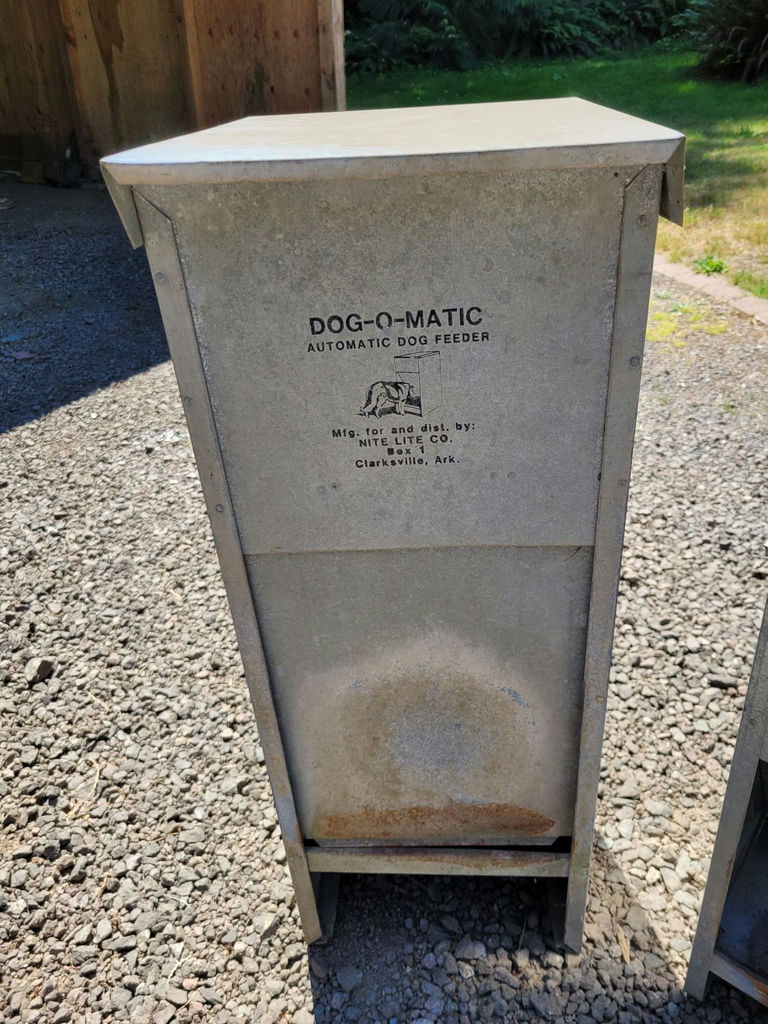 Dog Feeder Boxes - image 2 of 5