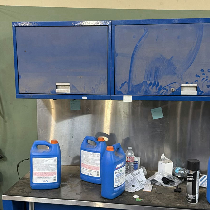 Blue Metal Workbench Cabinet with ACDelco Fluid Containers - image 5 of 5