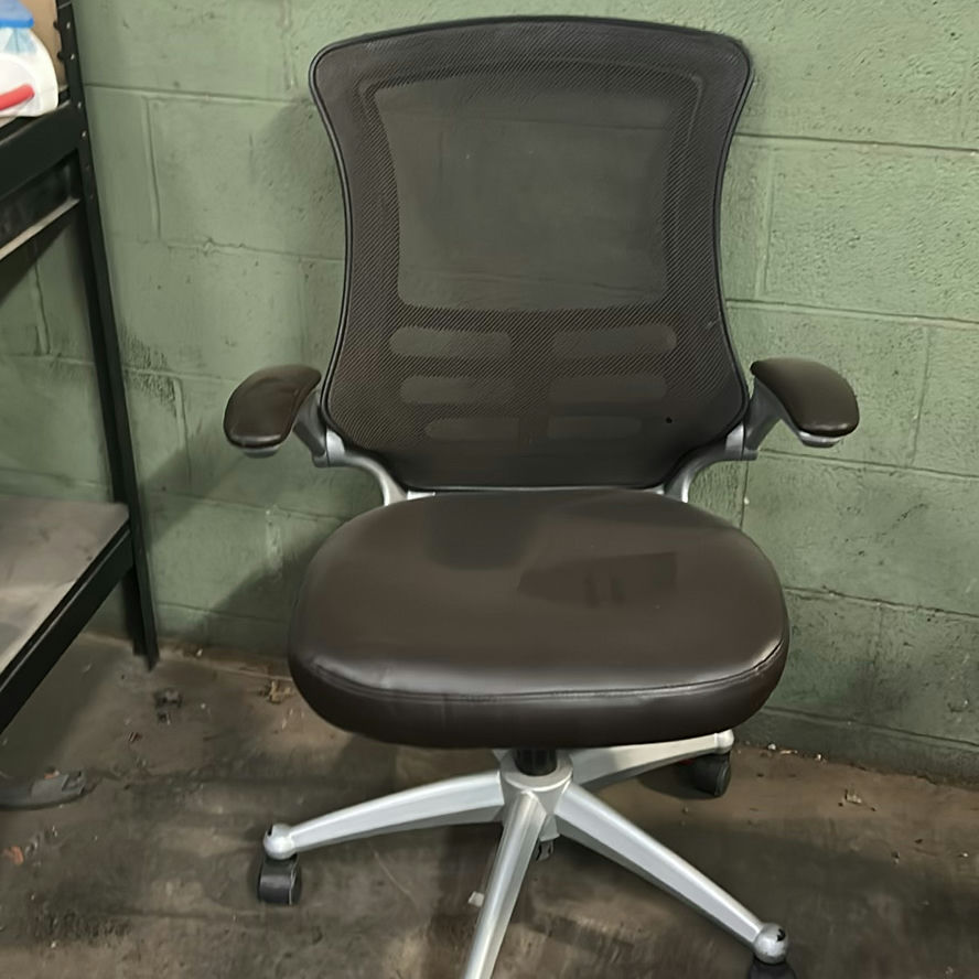 Collection of Mesh Back Office Chairs - image 6 of 6