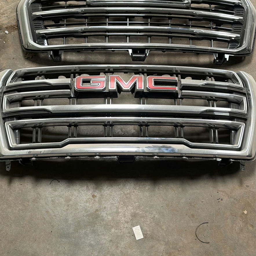 GMC Front Grilles - image 2 of 5