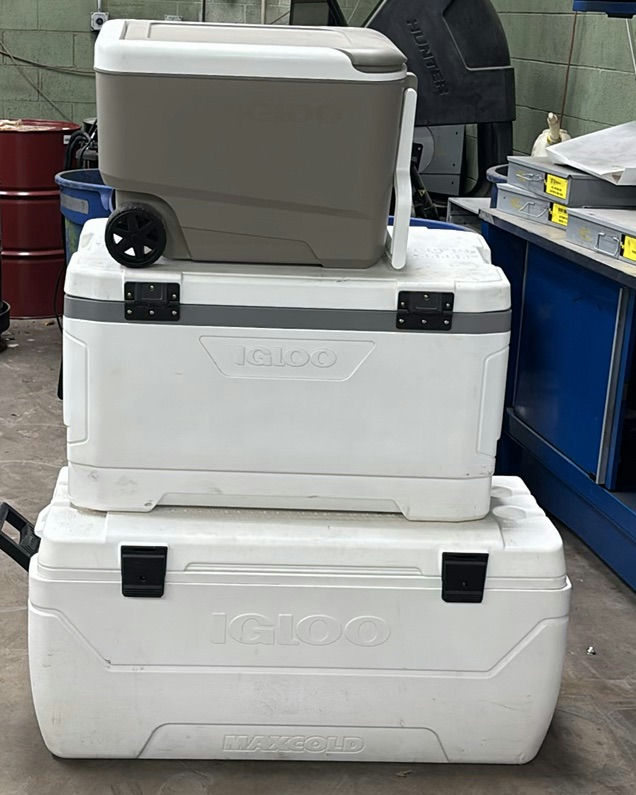Igloo Coolers and Rolling Cooler - image 1 of 12
