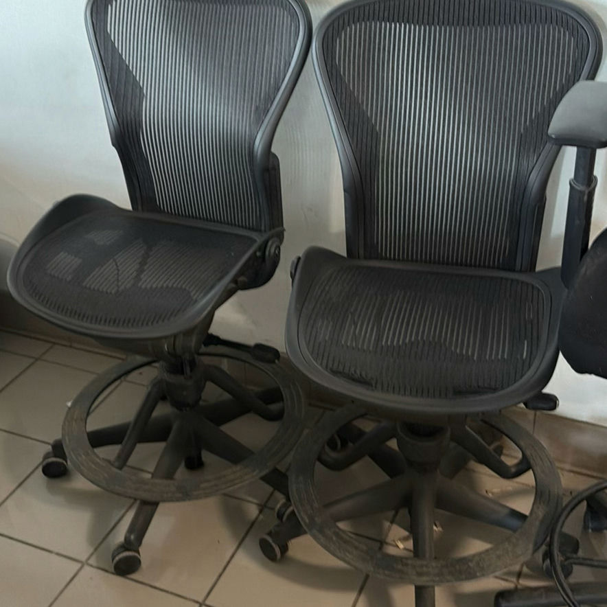 Five Black Mesh Office Chairs - image 4 of 5