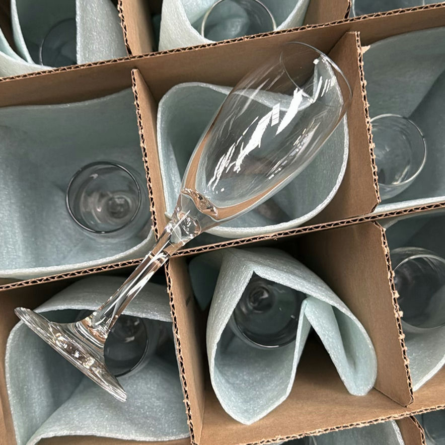 Boxed Champagne Flutes - image 4 of 4