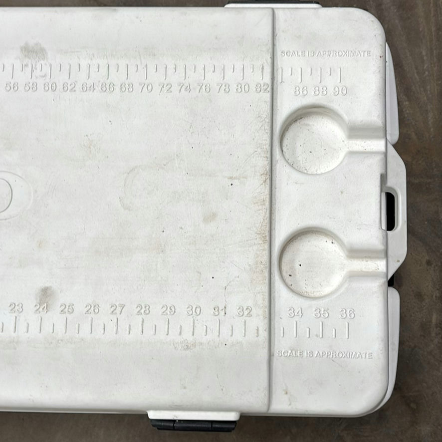 Igloo Coolers and Rolling Cooler - image 10 of 12