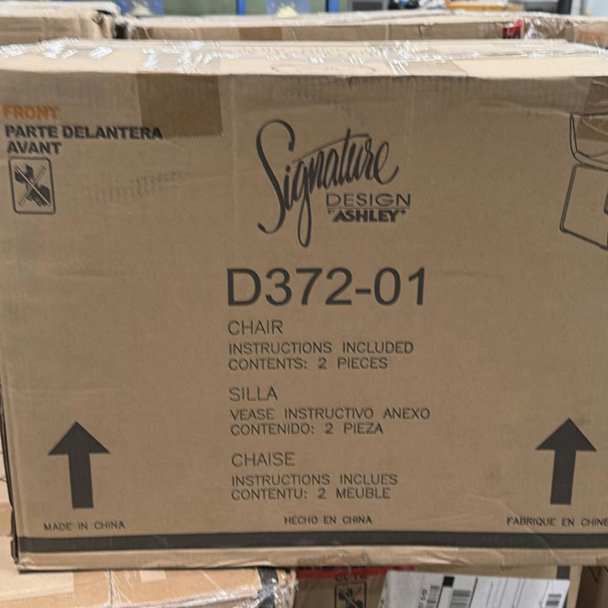 Signature Design by Ashley D372-01 Chair**Brand New** - image 2 of 5