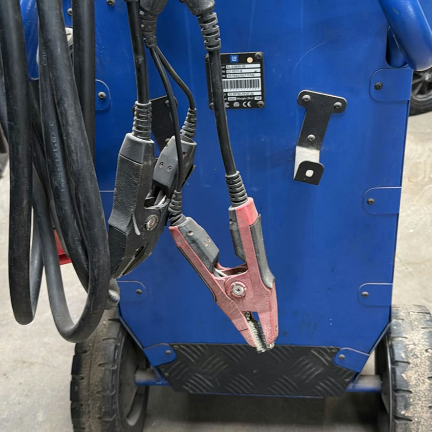 GM Dealer Equipment Battery Diagnostic and Charge Station EL-52800 - image 6 of 8