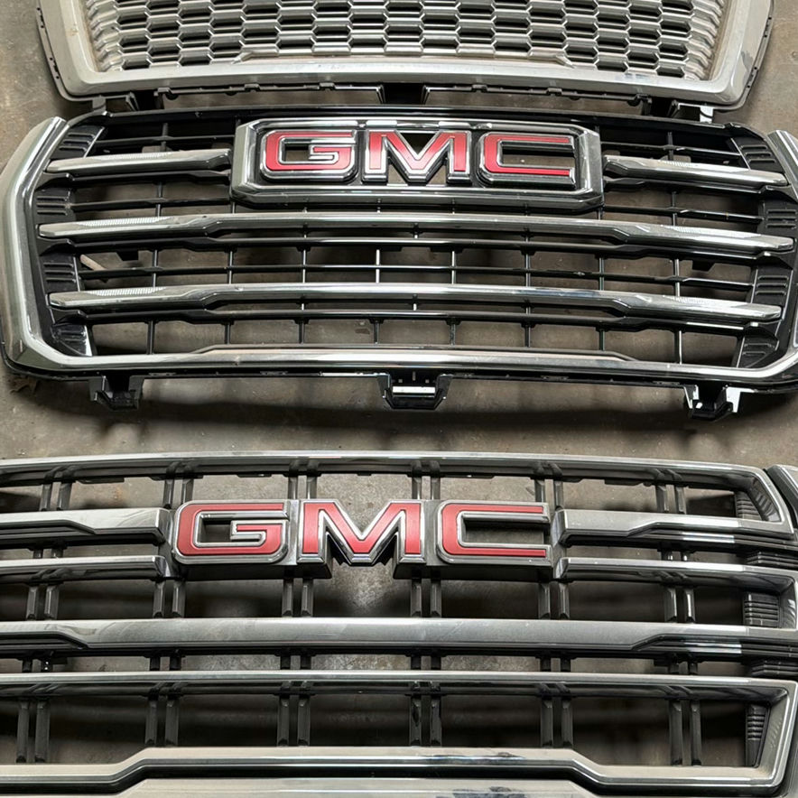 GMC Front Grilles - image 3 of 5