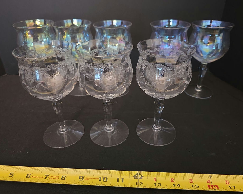 Set of eight stemmed goblets (iridescent and etched) - image 2 of 4