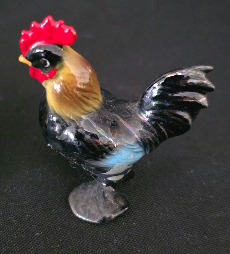 Assorted rooster figurines with decorative glass piece - image 6 of 6