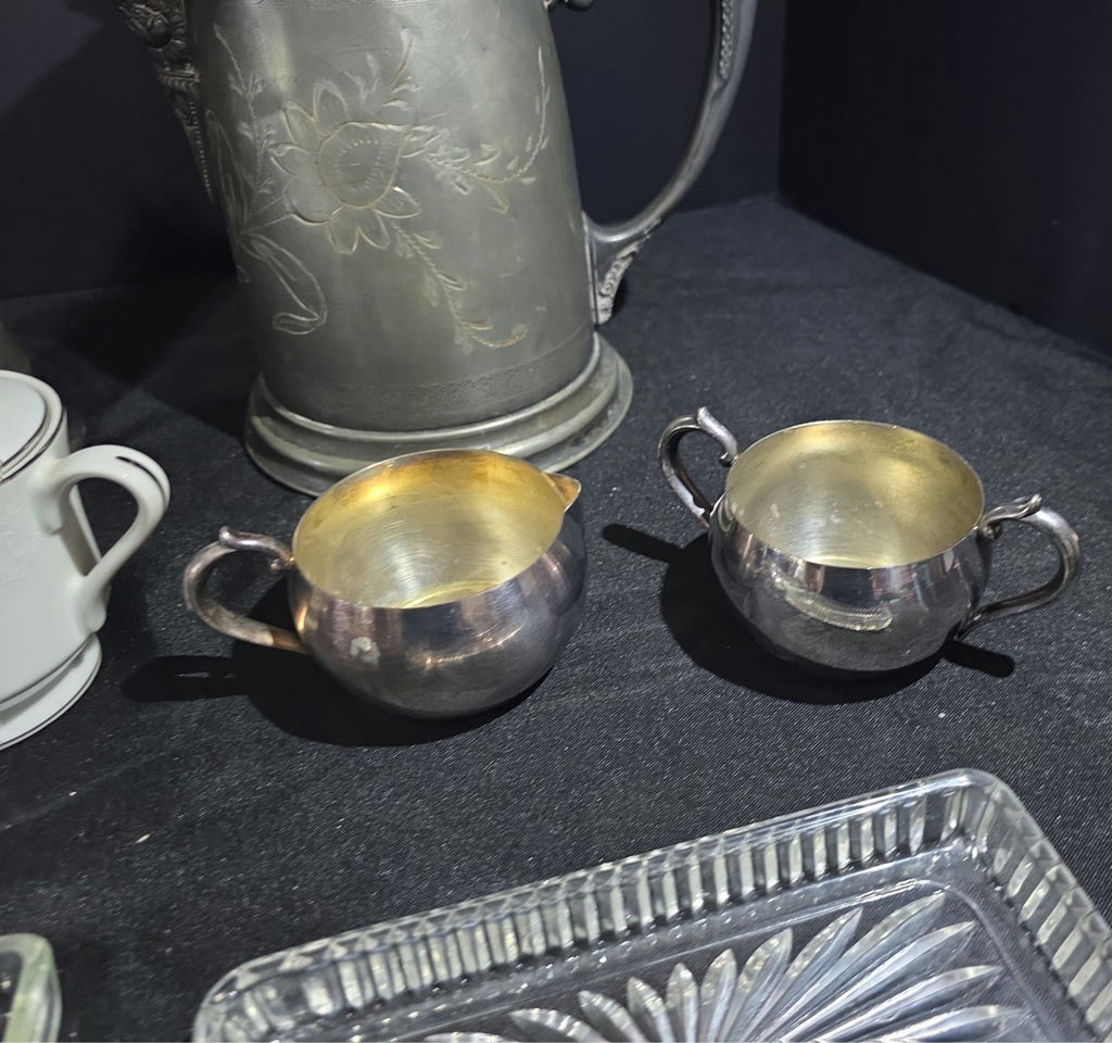 Assorted vintage pewterware, glassware and china - image 5 of 11