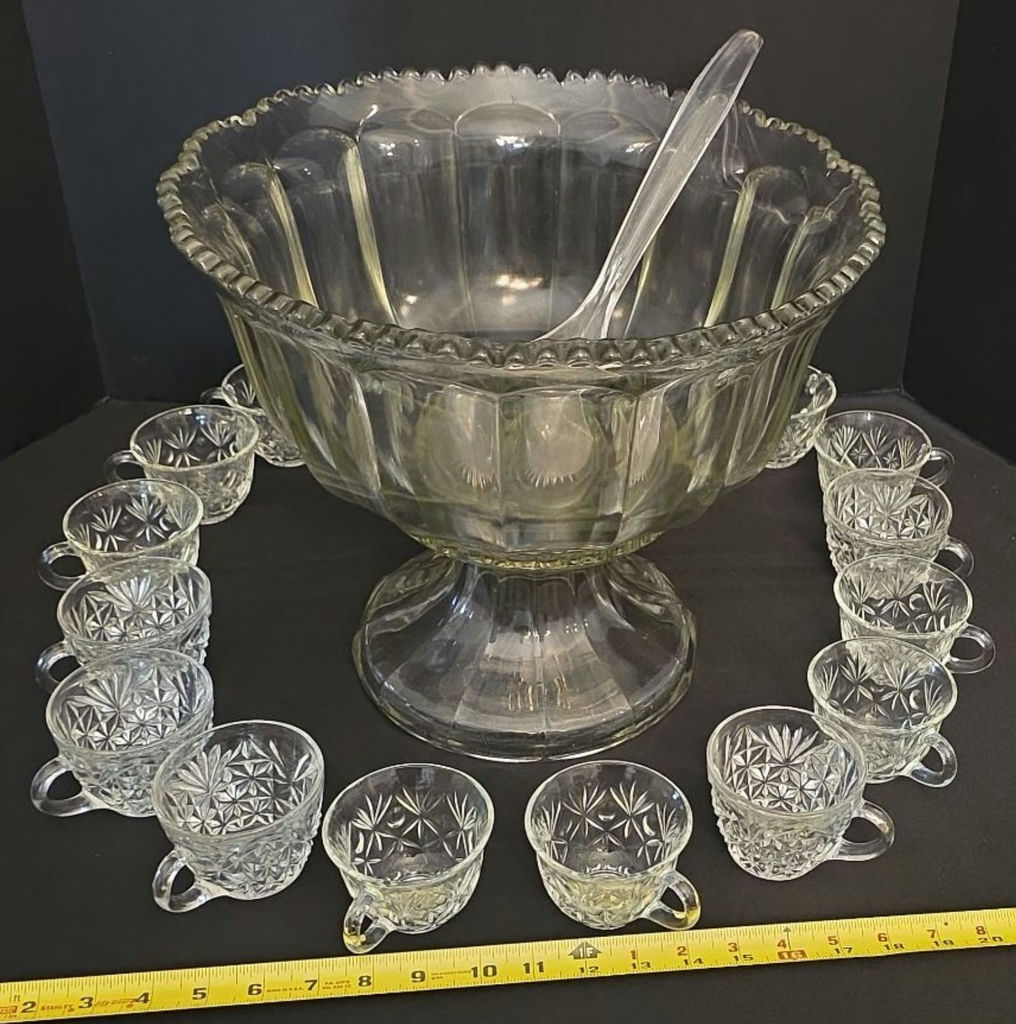 Crystal punch bowl with pedestal and twelve glass cups - image 1 of 5