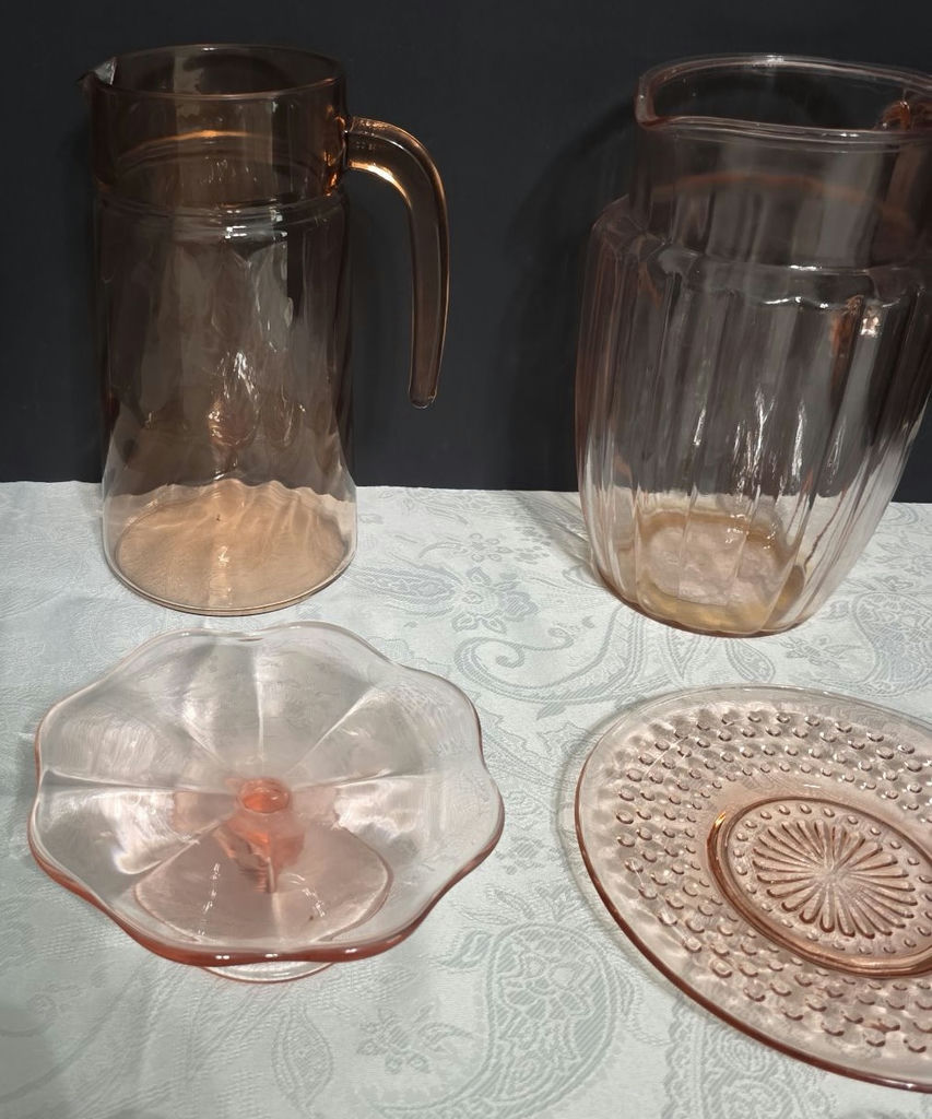 Pink glassware including pitchers and serving dishes - image 4 of 5