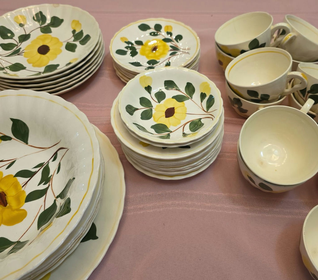 Sunflower Floral Ceramic Dinnerware Set - image 3 of 5