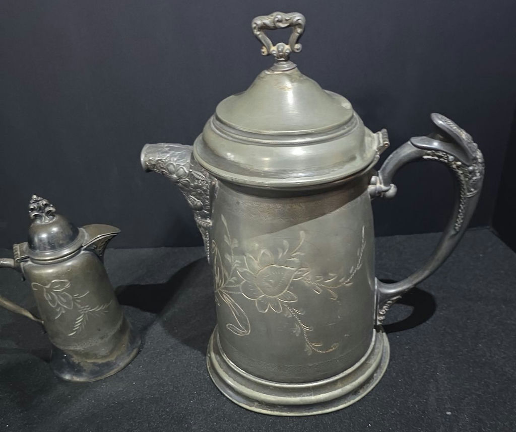 Assorted vintage pewterware, glassware and china - image 6 of 11