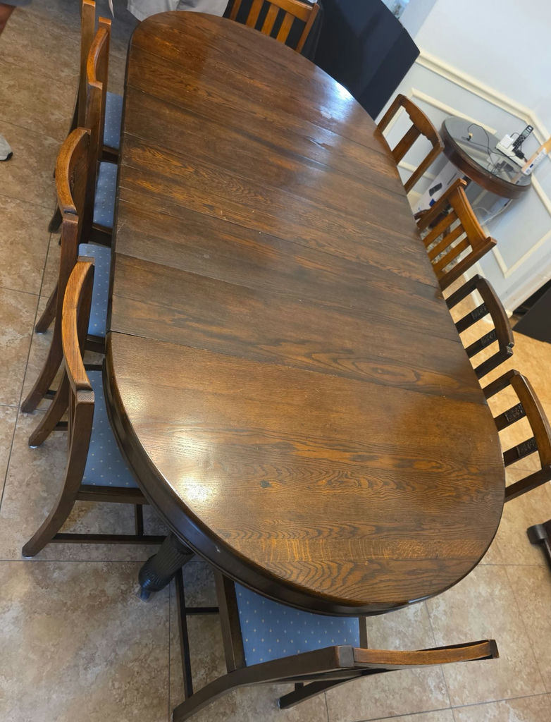 Oval dining table with 3 10" inserts and 10 chairs - image 6 of 7