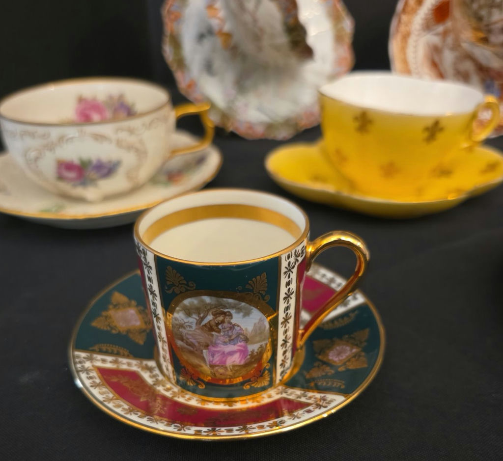 Assorted Ornate Teacups and Saucers - image 5 of 13