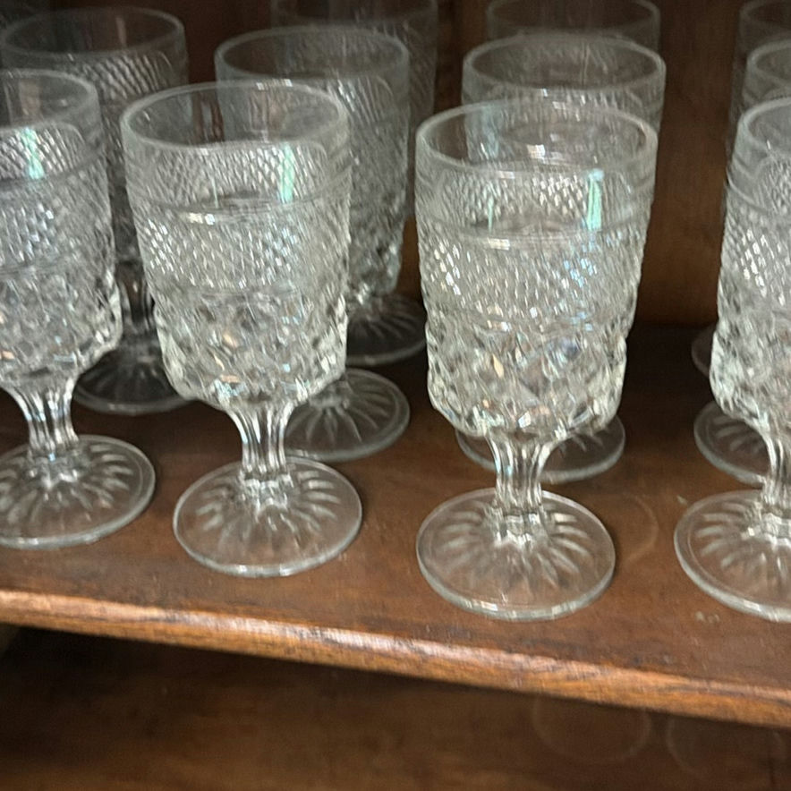 Crystal cut-glass stemware set - image 7 of 9