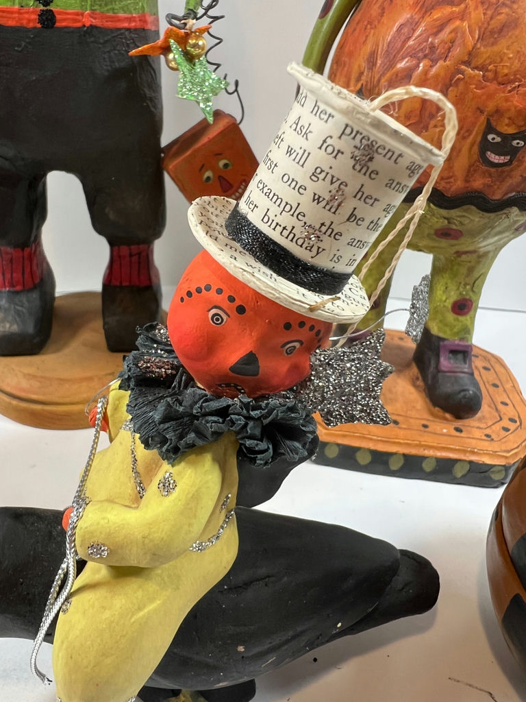 Halloween pumpkin and clown figurine collection - image 5 of 7