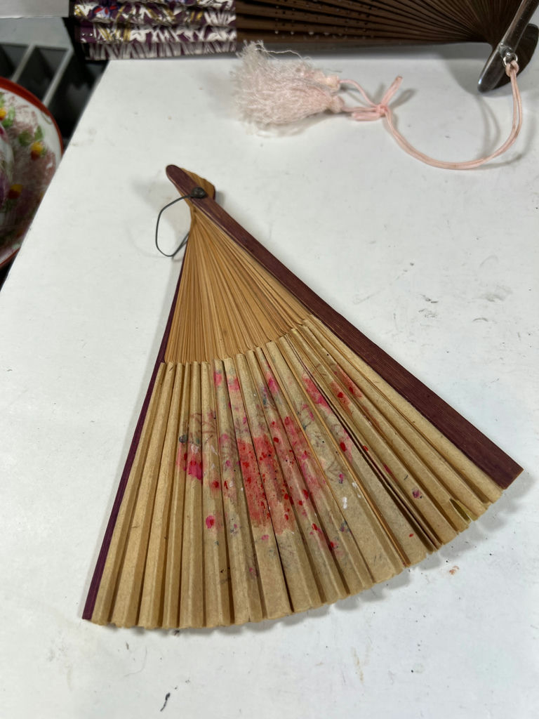 Assorted decorative oriental folding fans - image 4 of 5