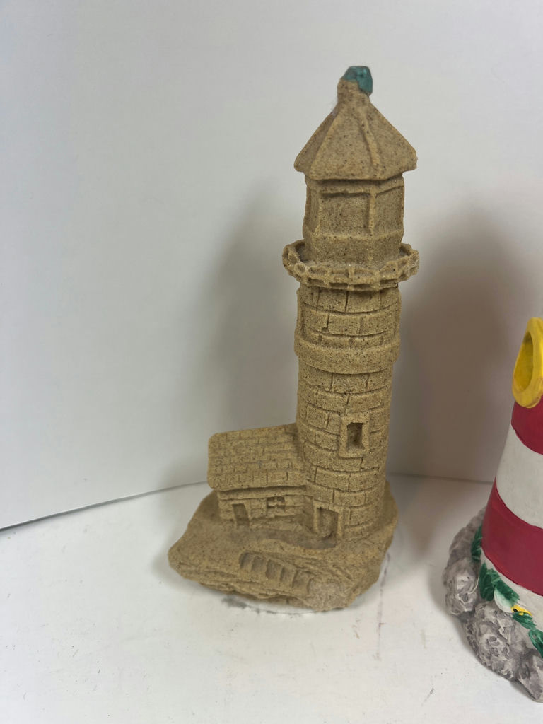 Set of miniature lighthouse figurines - image 7 of 8