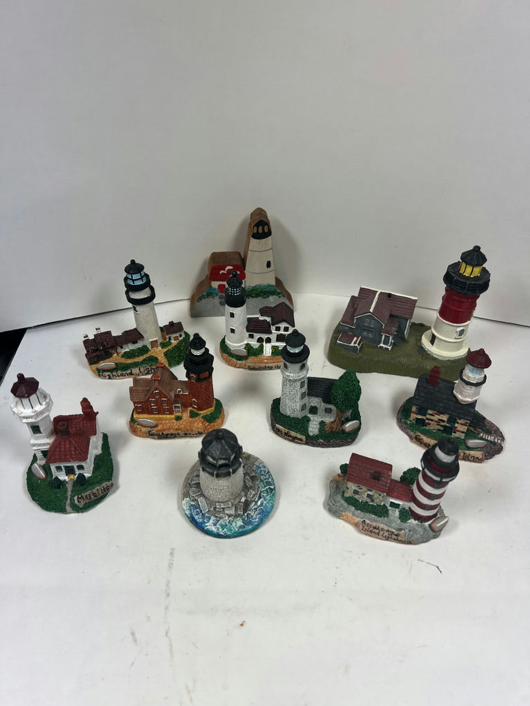 Set of miniature lighthouse figurines - image 1 of 13