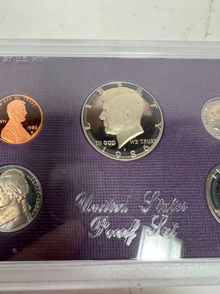 1986 United States Proof Coin Set in Purple Case - image 6 of 7